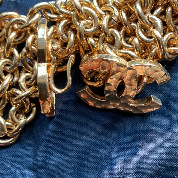 CHANEL 💛 Vintage RARE Gold Tone Chunky CC Logo 5 Chain Link Belt Necklace  🖤 - Picture 8 of 12